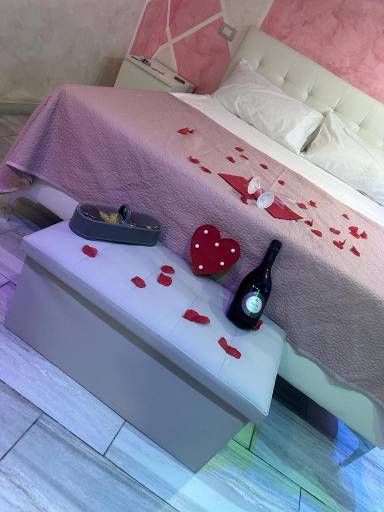 Clopat Vacanze2023 Hotel Наполи Екстериор снимка