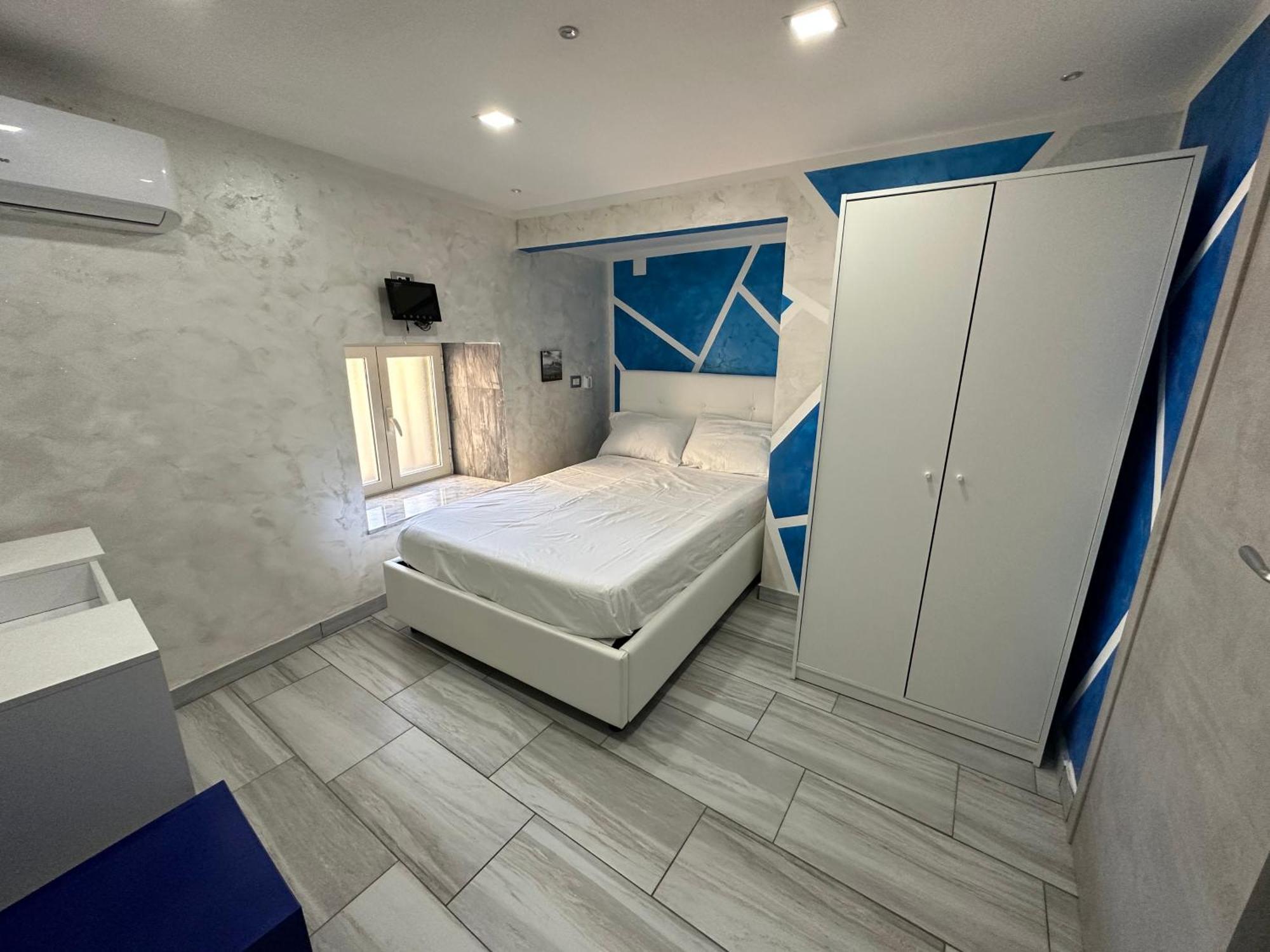Clopat Vacanze2023 Hotel Наполи Екстериор снимка
