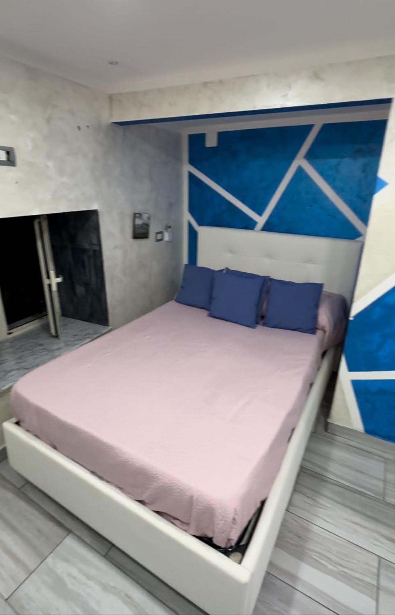 Clopat Vacanze2023 Hotel Наполи Екстериор снимка